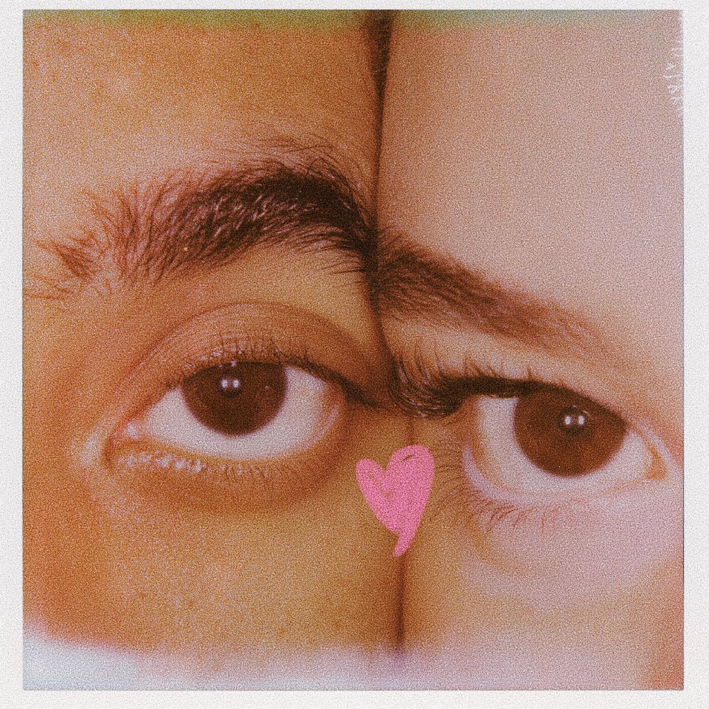 reminds me of her cover art